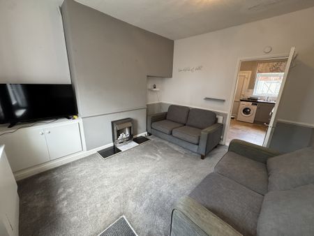 Rosebery Street, Leeman Road - P10625 - Photo 2