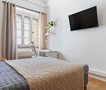 Avenida de Sidónio Pais, Lisbon, Lisbon 1050-215 - Photo 2