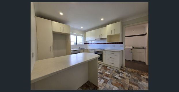 SHOUSE IN BREWONGLE - Photo 1