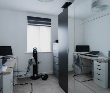 Masar Close, Epsom - Photo 2