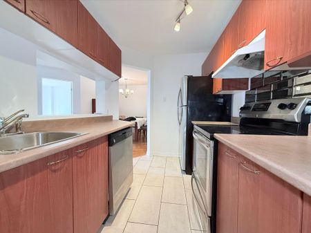 5860 Av. de Monkland, apt. 201 - Photo 2