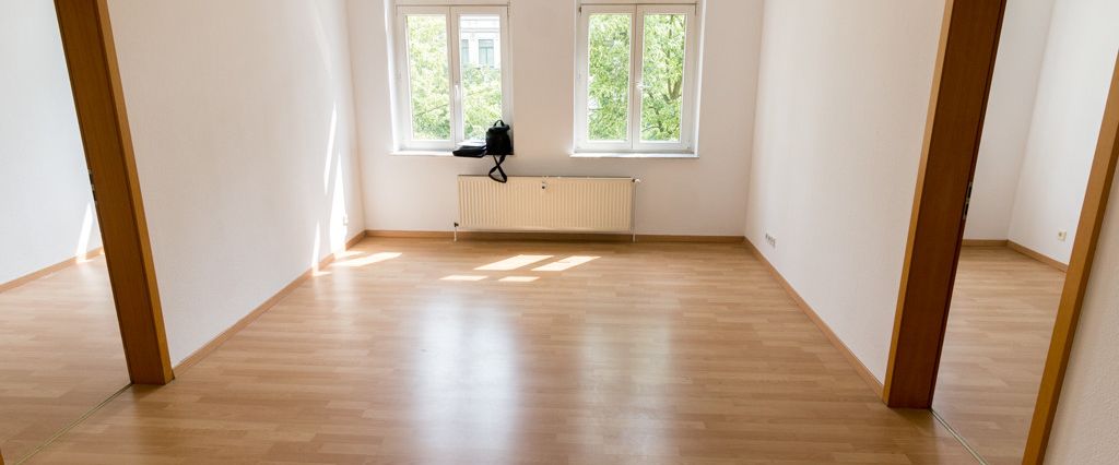 **Wohnen auf der Kultstraße KarLi + neue EBK + Fahrstuhl** - Photo 1