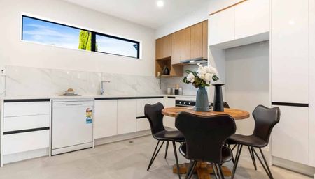 A perfect townhouse just for you! - Photo 4