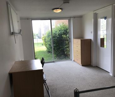 House share to rent - Photo 1