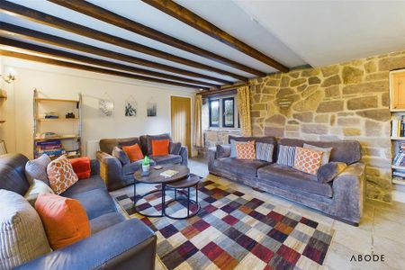 3 bedroom semi-detached house to rent - Photo 3