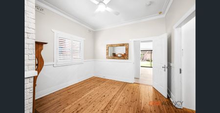 Charming Cottage in the heart of Mayfield - Photo 4