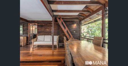 Treehouse Coastal Living Within Walking Distance To The Beach! - Photo 3