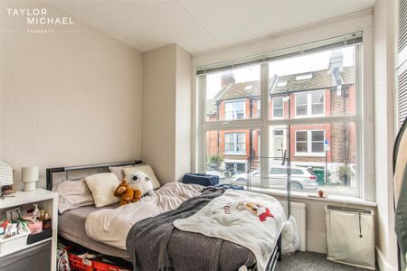 5 bedroom terraced house to rent - Photo 5