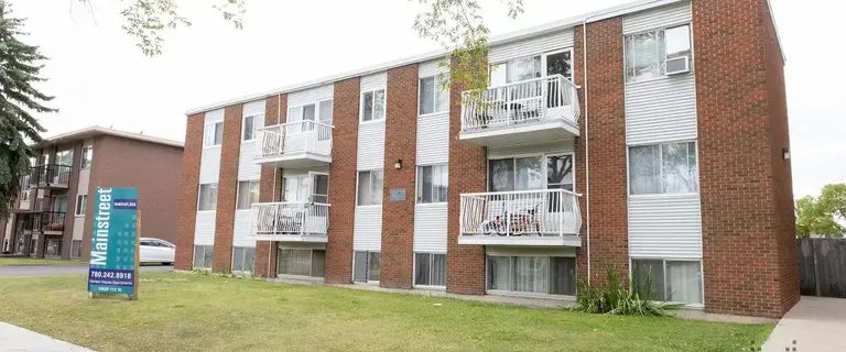 Hansen House | 10630 112 Street NW, Edmonton - Photo 1