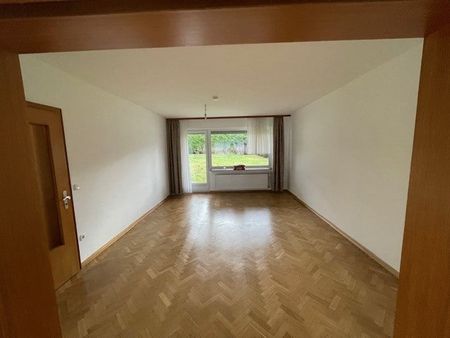 Charmante Erdgeschosswohnung mit Terrasse und Garten in Neheim! - Photo 2