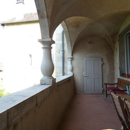 Location Appartement 4 pièces 159m² BELLEY 01300 - Photo 4