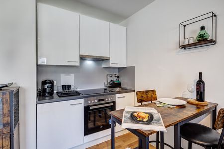 Stunning 1-room apartment with loggia for rent - Foto 4