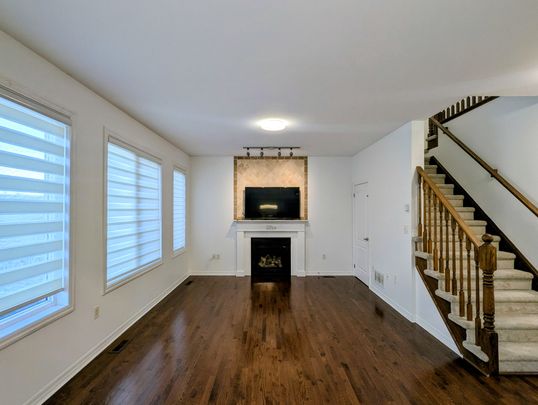 For Lease - 177 Montreal Circle, Hamilton, Ontario - Photo 1