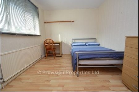 2 Bedroom House, City Centre, Leeds University - Photo 5