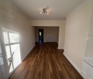 2 bedroom semi-detached house to rent - Photo 5