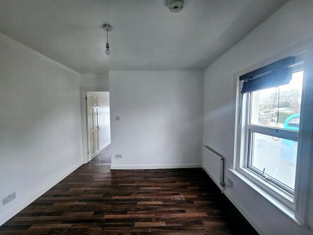 Portswood Road, Southampton - Photo 5