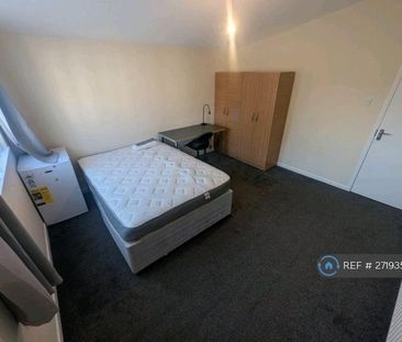 1 bedroom in a house share to rent - Photo 4