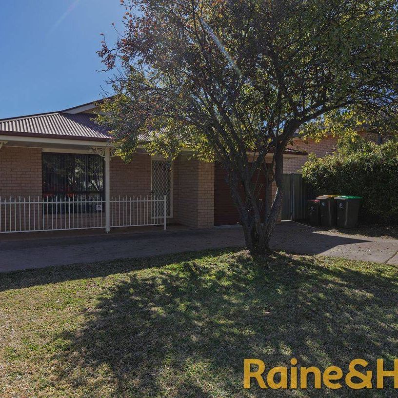 4 Luke St, Dubbo, NSW 2830 - Photo 2