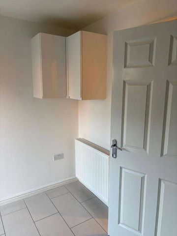 Iveston Avenue, Great Park, Newcastle, NE13 - Photo 4