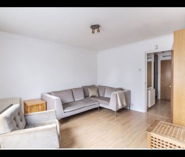 1 Bed Flat, Hadleigh Court, NW2 - Photo 3