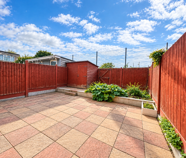 3 bedroom terraced house to rent - Photo 4