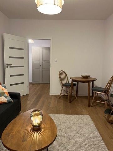 Mieszkanie do wynajęcia 2 pokoje Kazimierza Jeżewskiego, Warszawa 50 m² - Фото 2