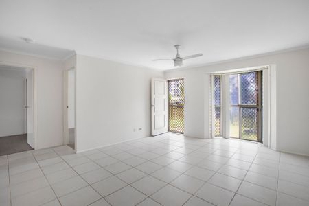 Neat and Tidy Apartment in Beachside Complex - Photo 2