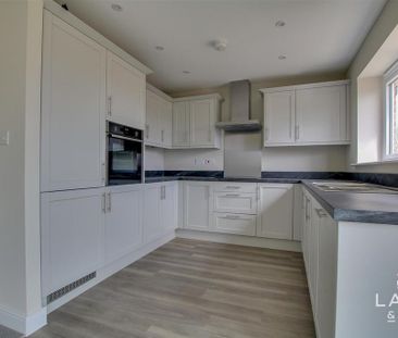 2 bedroom semi-detached bungalow to rent - Photo 1