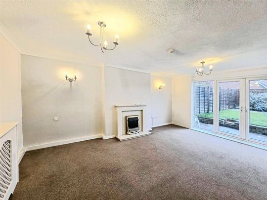 3 bedroom semi-detached house to rent - Photo 1