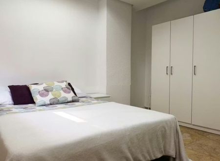 Calle de Beatriz de Bobadilla, Madrid, Community of Madrid 28040 - Photo 4