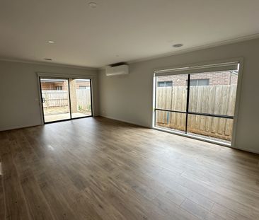 For private inspections please contact catie@sweeneyea.com.au. - Photo 2