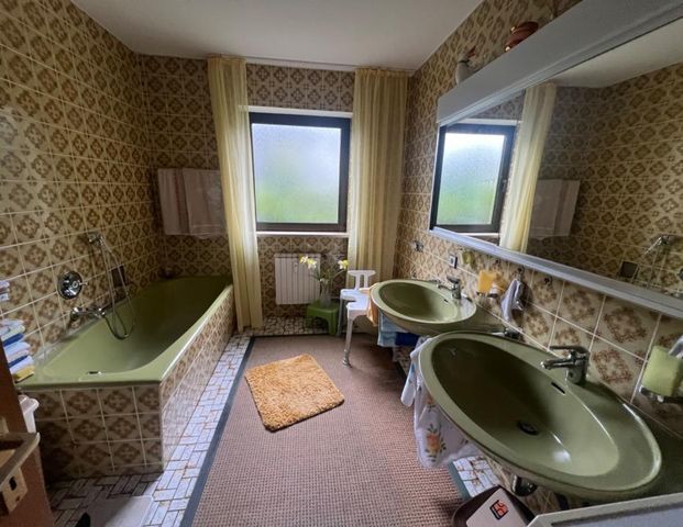 Geräumige und gepflegte 5-Zimmer-WHG in Wassertrüdingen - Photo 1