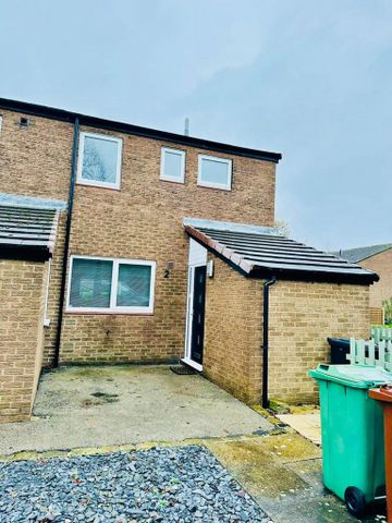 3 bedroom end of terrace house to rent - Photo 5