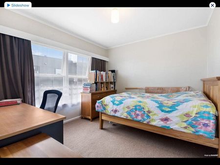 Charming 2BR Hauraki Haven w/Garden - Photo 3