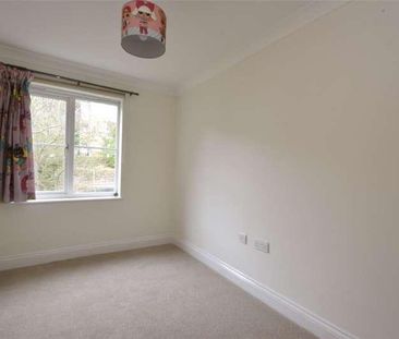 Sunnydene Road, Purley, CR8 - Photo 6