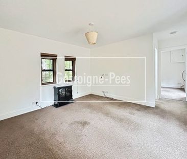 The Street, Ewhurst - Photo 1
