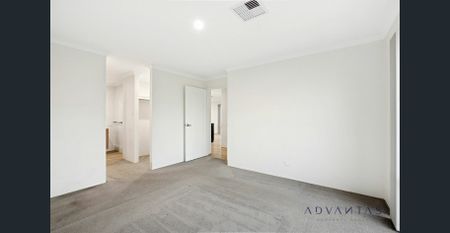 Spacious 3x2 Family Home in Prime Baldivis Location – Plus Theatre/4th Bedroom! - Photo 4