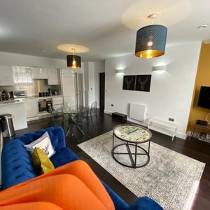 1 bedroom flat to rent - Photo 2