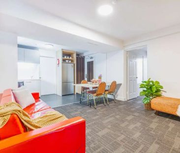 5 Bedroom Apartment - Photo 3