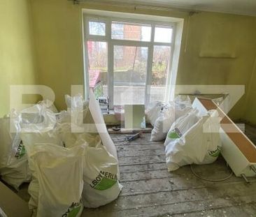 Garsonieră în curs de renovare, 34 mp, zona Centru - Photo 1
