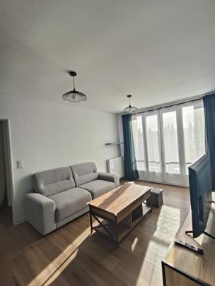 Location Appartement 5 pièces 73m² ORLEANS 45000 - Photo 1