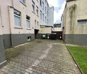 Schicke 4-Zimmer-Wohnung in Bant - DG, sanierter Altbau - Photo 1