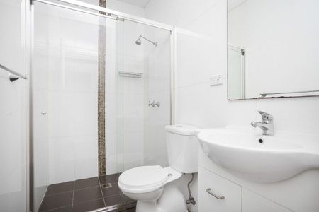 Modern Two-Bedroom Apartment in the Heart of Newtown - Photo 5