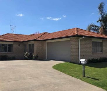 Indoor Outdoor Living - Photo 4