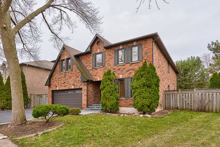 For Lease - 333 Callaghan Crescent, Oakville, Ontario - Photo 3