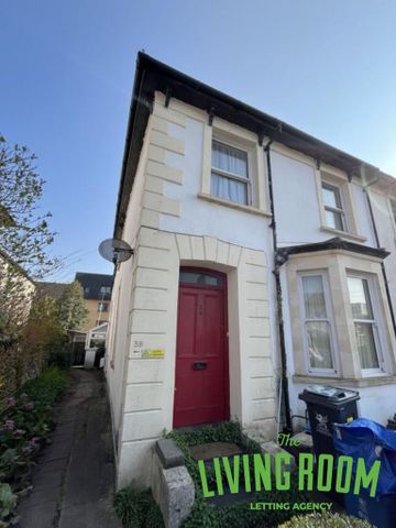 1 bedroom in a house share to rent - Photo 5