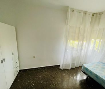 Piso de alquiler en Calle Feria, 111, Fátima - Photo 4