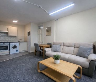 Shield Street, Newcastle Upon Tyne - Photo 2