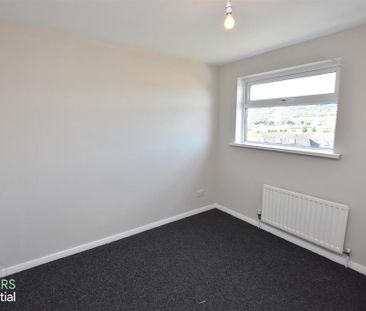 14h Ardmillan Gardens, Rathcoole, Belfast, BT37 9AY - Photo 3