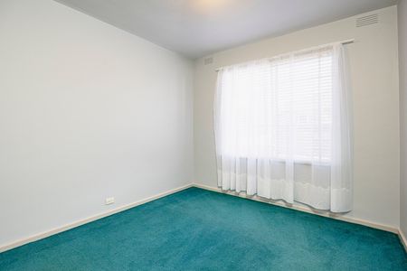 2/77 Clauscen Street, Fitzroy North VIC 3068 - Photo 3
